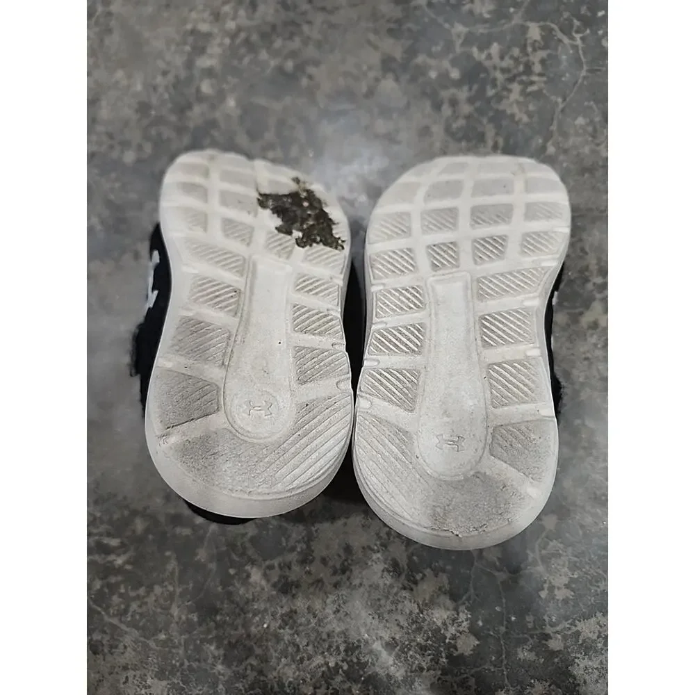 2 Pairs Under Armour Assault & Surge Toddler Shoe Sz 6 K Black Hook & Loop
